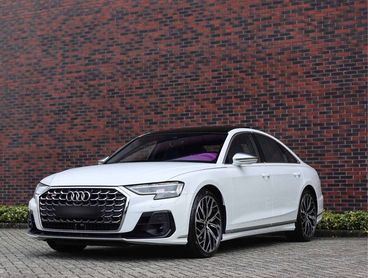 Audi S8