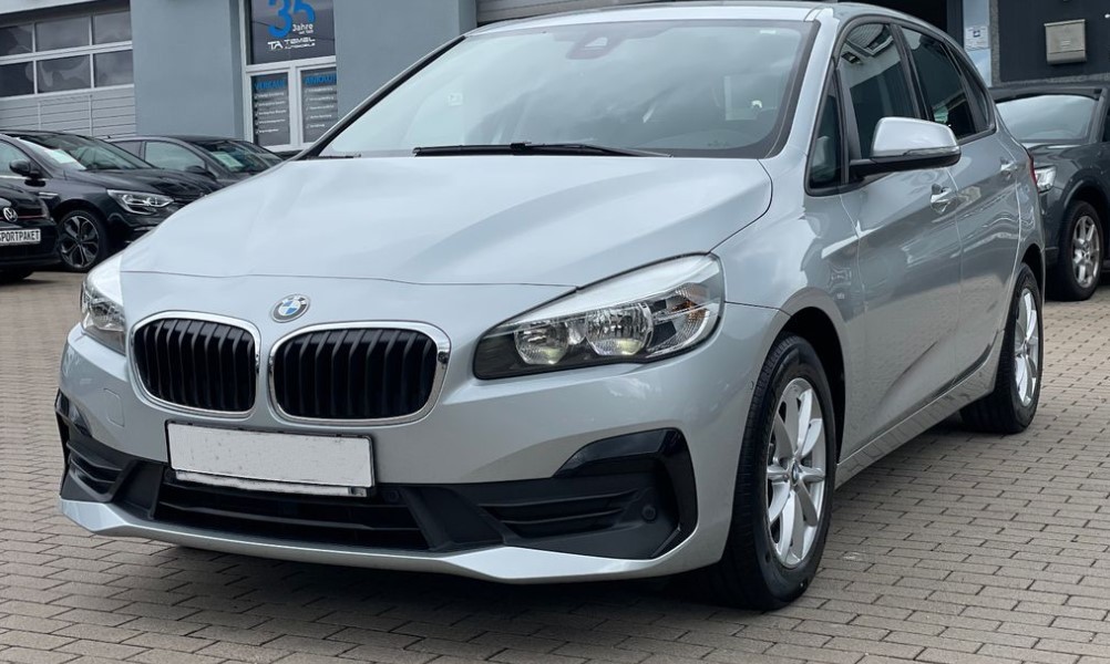 BMW 216d 