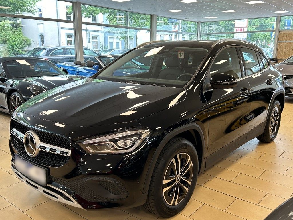  Mercedes-Benz GLA 250