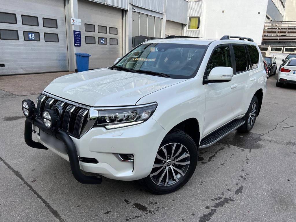 Toyota Land Cruiser 