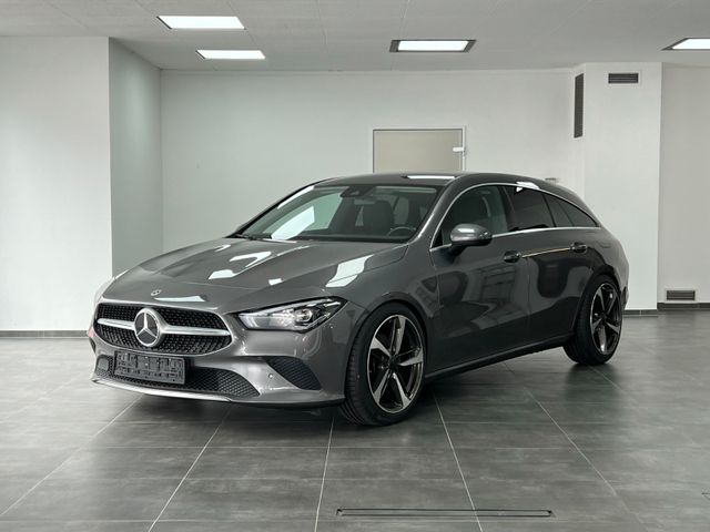 Mercedes-Benz CLA 220 