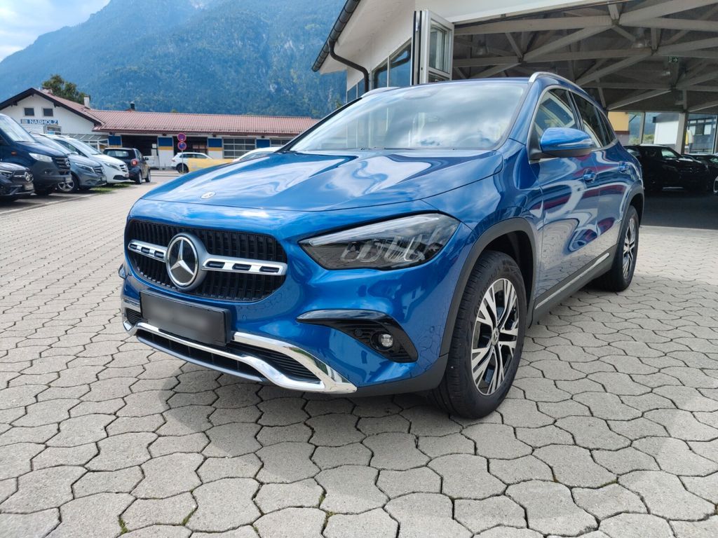 Mercedes-Benz GLA 200