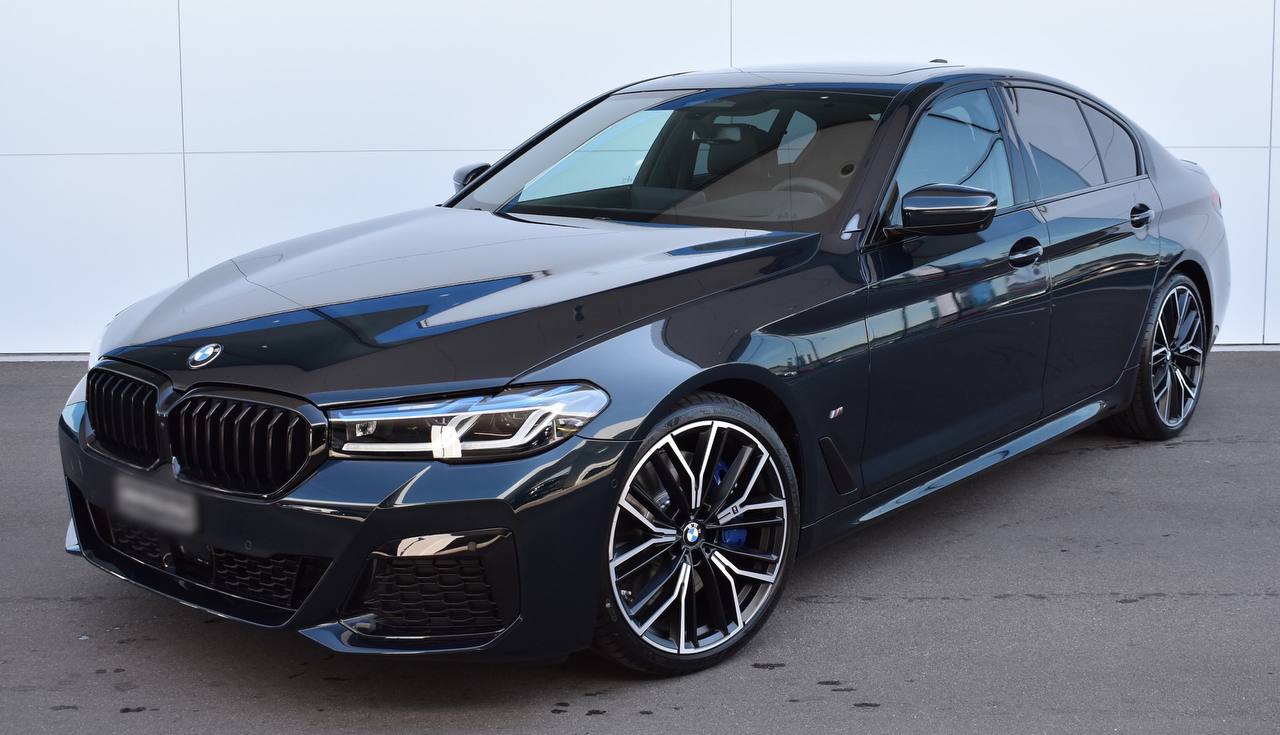 BMW M550i