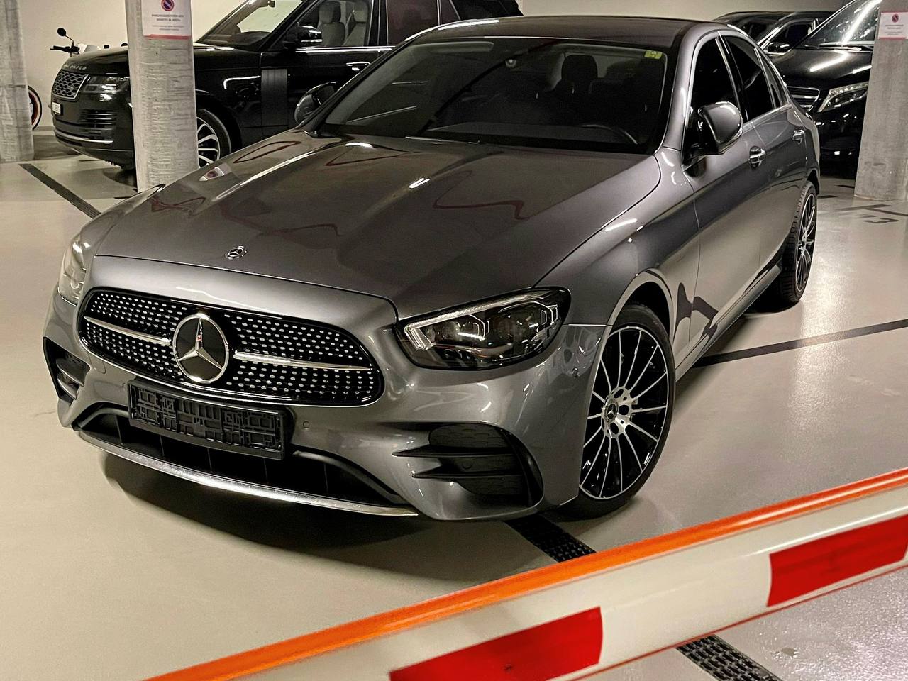 Mercedes-Benz E200