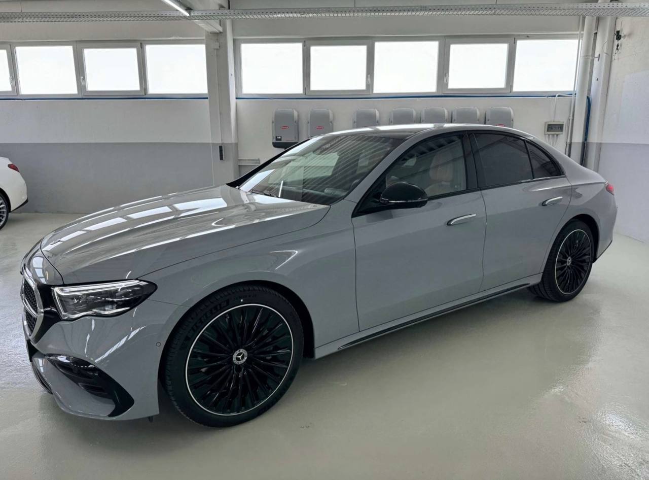 Mercedes-Benz E200