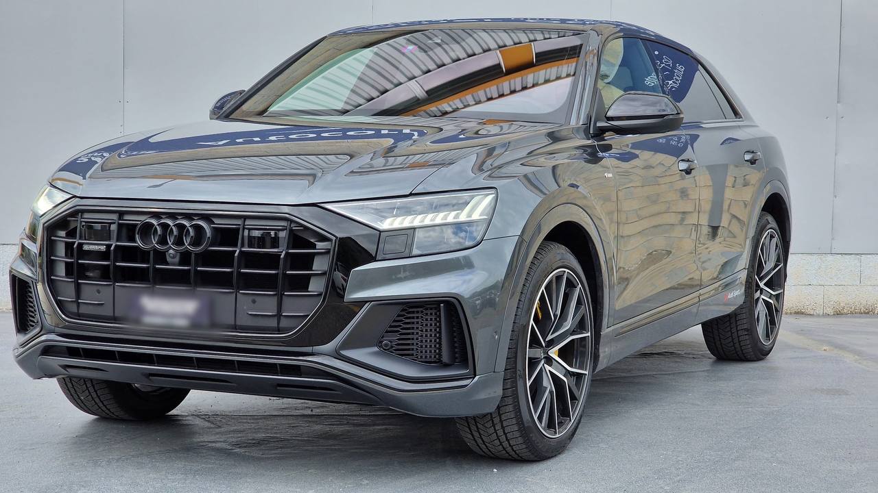 Audi Q8